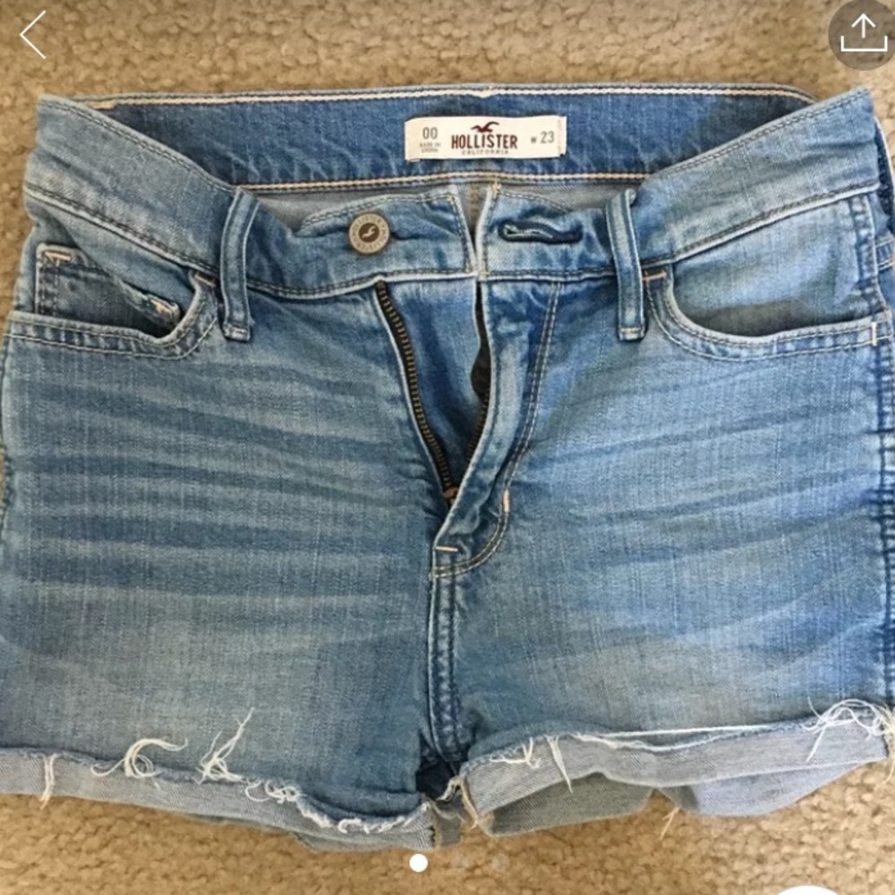 Hollister High-Waisted Shorts